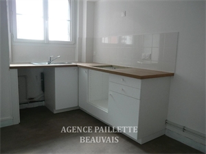 appartement à la location -   60000  BEAUVAIS, surface 64 m2 location appartement - APR742371